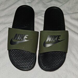Nike Slides Black & Green